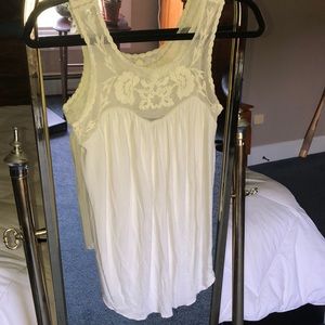 White lace tank top